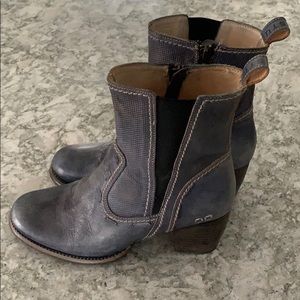 Blue Bed Stu size 10 boots